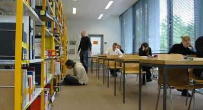 20 százalékos béremelést kapnak a könyvtárosok és mások