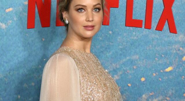 Jennifer Lawrence Leonardo DiCaprio mellett mutatta meg gömbölyödő pocakját
