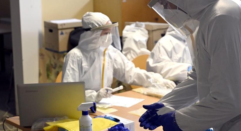 Átlépte a 15 ezret a koronavírusban elhunytak száma Szlovákiában