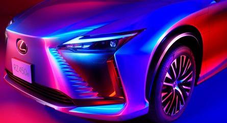 2022-es bemutatójára készül az első tisztán elektromos Lexus