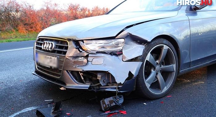 Tizenegy autó ütközött össze két balesetben az M5-ösön