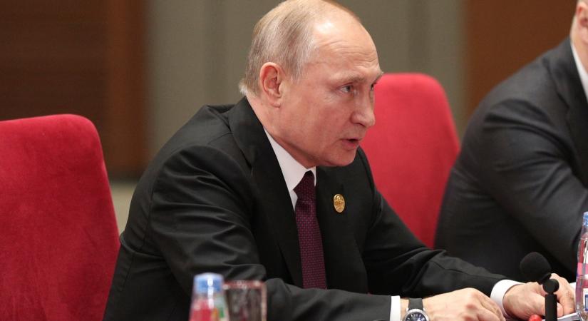 Putyin: Oroszország kész haditechnikai lépéseket tenni a NATO további terjeszkedése esetén