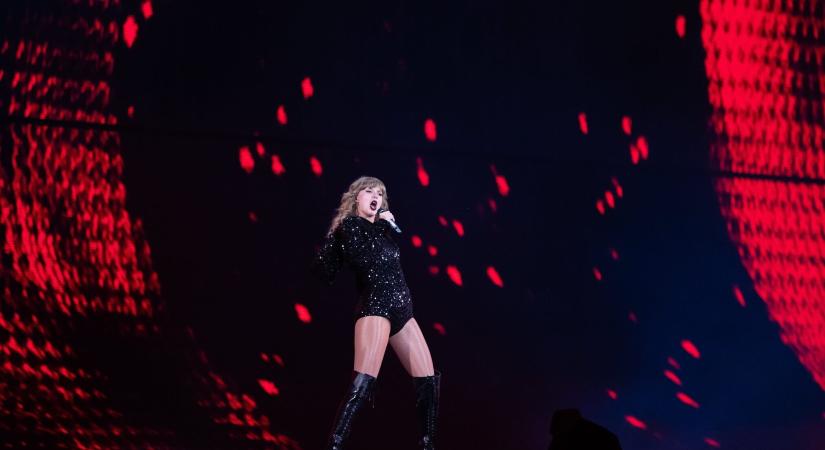 Majdnem 100 Taylor Swift-rajongó COVID-tesztje lett pozitív egy parti után