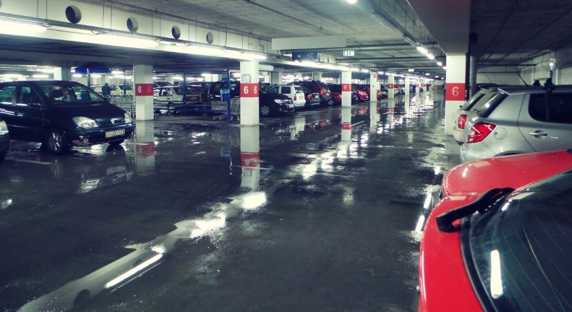Hát elkezdődött: újra ingyenes a parkolás Budapesten, de mutatjuk, hol nem
