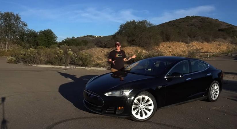 Így fest egy Tesla 680 ezer kilométer után