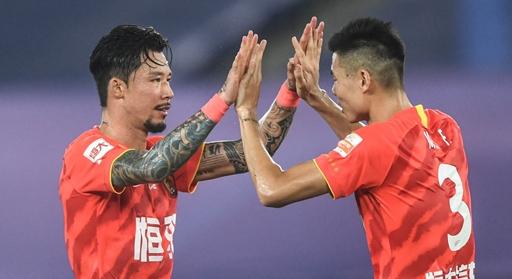 Megtiltották a kínai válogatott focistáknak a tetoválást