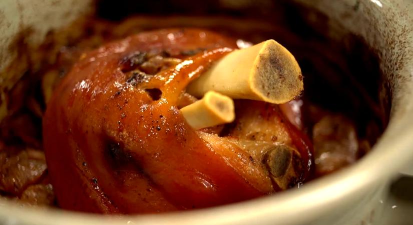 Egyben sült csülök