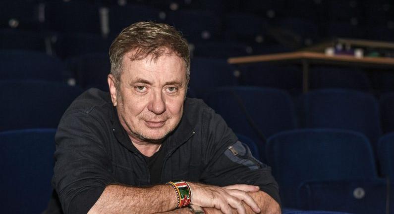 Paczolay Béla: “A színházban is sokszor filmes vezényszavakkal instruálom a színészeket”