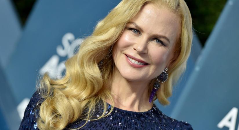 Az 54 éves Nicole Kidman nem tud hibázni, ha eleganciáról van szó: tökéletes összeállításaiban mindig elképesztően nőies