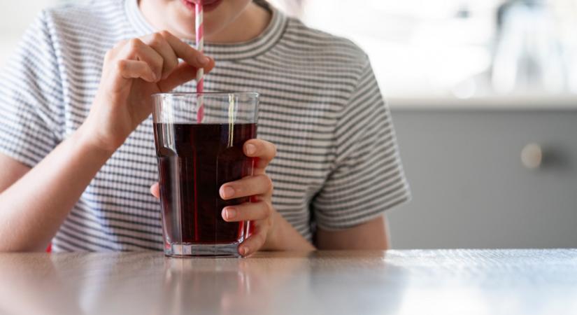 4 rejtett koffeinforrás, ami nagyon rosszat tesz a gyereknek: magas vérnyomást, szívritmuszavart okozhat