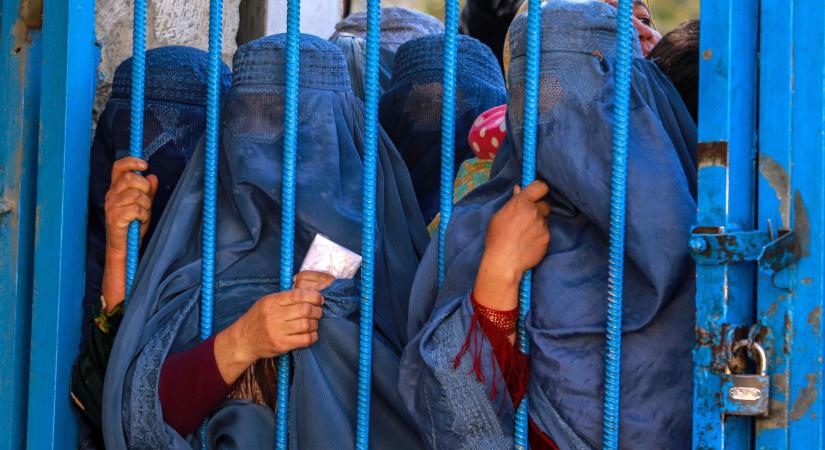 A közfürdőkből is kitiltották a nőket a tálibok Észak-Afganisztánban