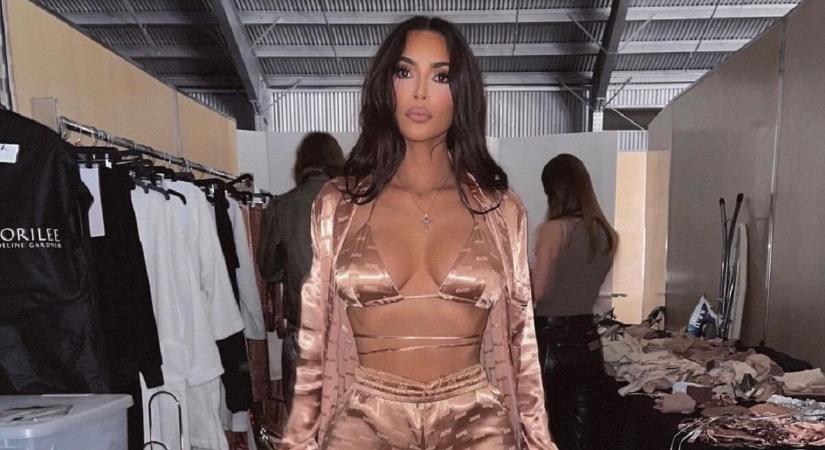 Kim Kardashian bikinis képe meteorként csapódott be