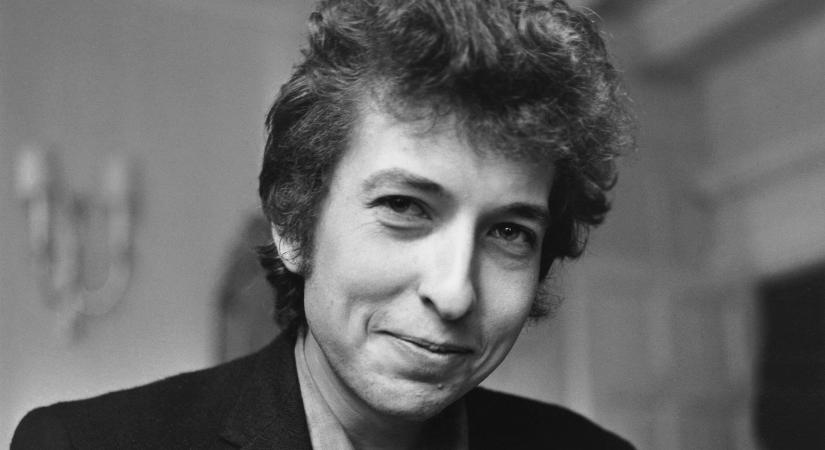 Bob Dylan ügyvédei hamisnak és rosszindulatúnak nevezik a zenész elleni gyermekmolesztálási vádat