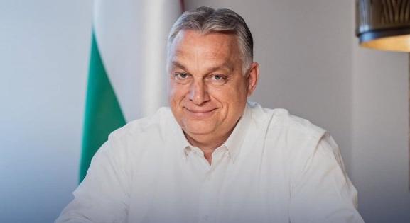Orbán Viktor az év első kormányülésről posztolt - egy meglepő zoknis kép is feltűnt