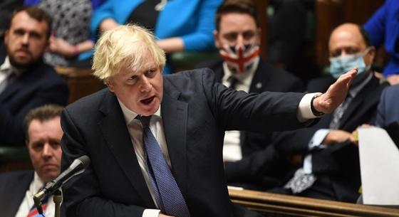 Boris Johnson elnézést kért, amiért a lezárások idején bulit tartott a Downing Street 10 alatt