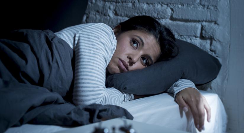 7 tünet, ami kalciumhiányra utal: az alvászavartól a lábzsibbadásig