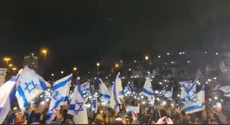 Videó: Jobboldaliak tüntettek Jeruzsálemben a „gonosz kormány” megdöntéséért