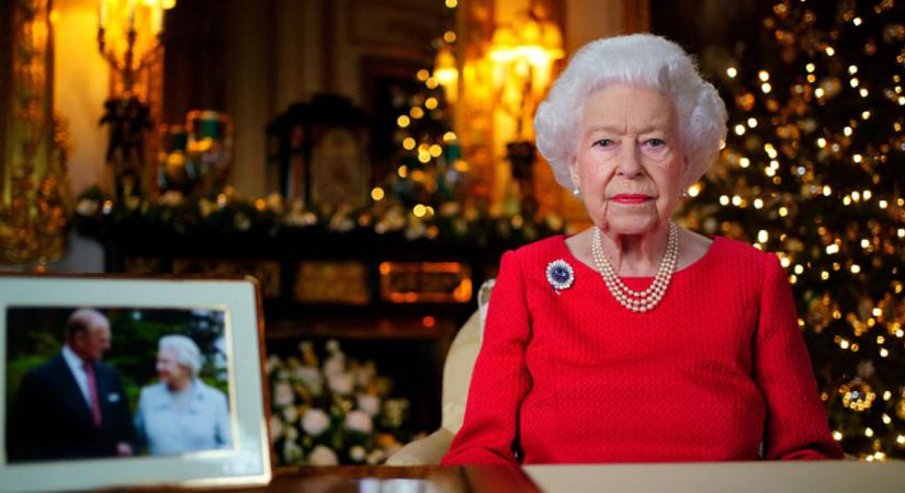II. Erzsébet bocsánatát kérték, amiért Fülöp herceg temetésének előestéjén buliztak
