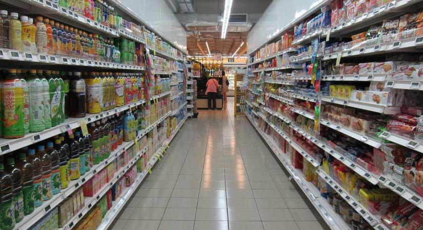 Szerbiában sem mentek sokra az élelmiszer-árstoppal