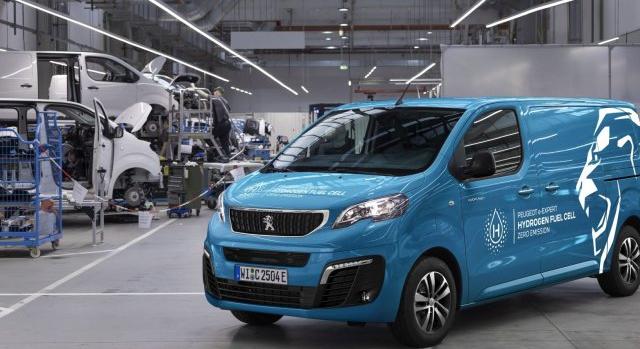 Már sorozatban gyártják a Peugeot hidrogénhajtású furgonját