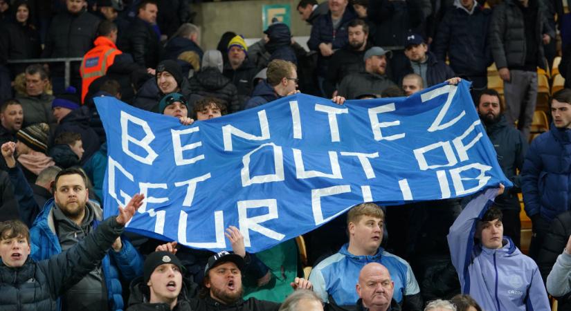 Az Everton vezetősége ma tárgyal Rafa Benítez jövőjéről – sajtóhír