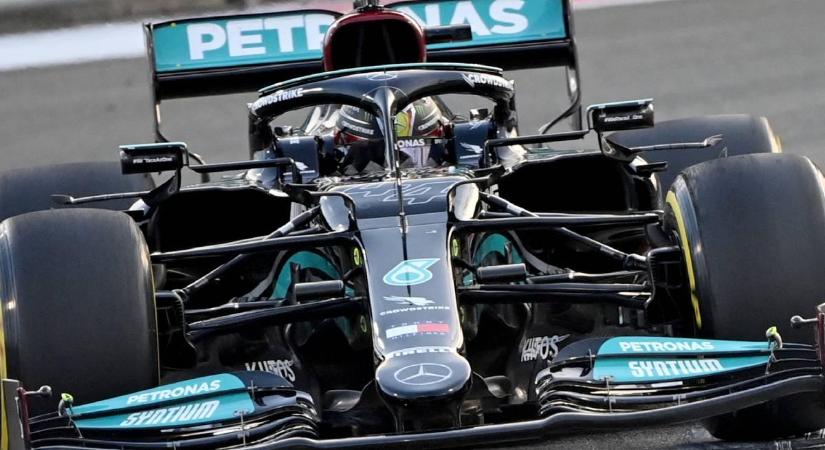 F1: egy nappal a Ferrari után érkezik az új Mercedes – hivatalos