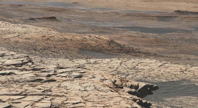 Ősi marsi életre vagy izgalmas kémiai folyamatokra utalhat a Curiosity legújabb felfedezése