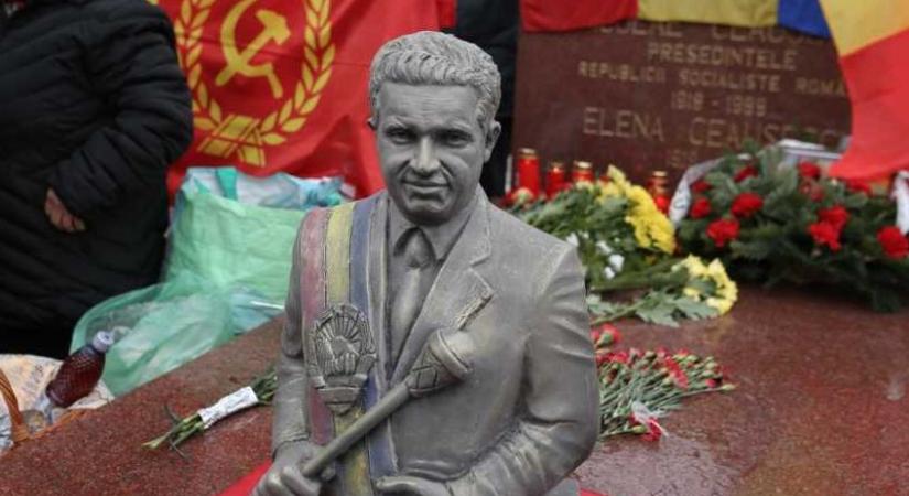 Nemsokára Ceausescu és Kádár szobrokat állíthatnak Nyugaton