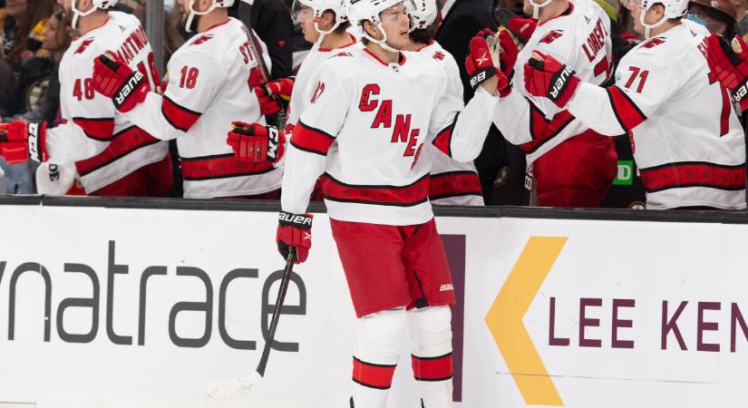NHL: hetet kapott a Boston, kilenc zakónál jár a Flyers