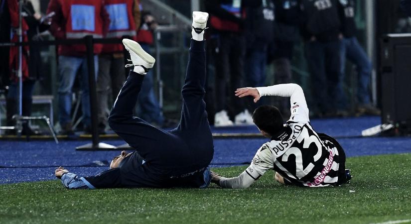A szemüvege is lerepült: hatalmasat esett az ellenfél focistájával ütköző olasz sztáredző - videó