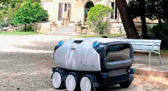 Élesben, az utcán tesztelik Magyarországon ezt a robotot