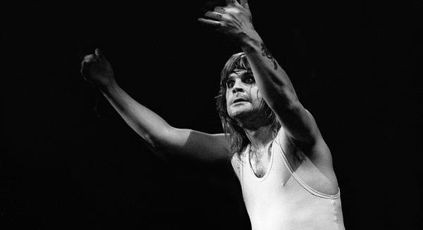 40 éve harapta le egy denevér fejét Ozzy Osbourne
