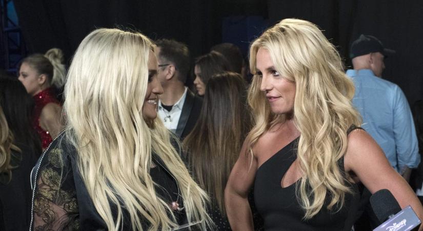 Britney Spears húga korábban próbálta őt figyelmeztetni arra, hogy az ügyvédje rosszban sántikál
