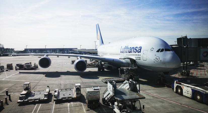 Több tízezer Lufthansa gép száll fel folyamatosan üresen, elég szomorú okból
