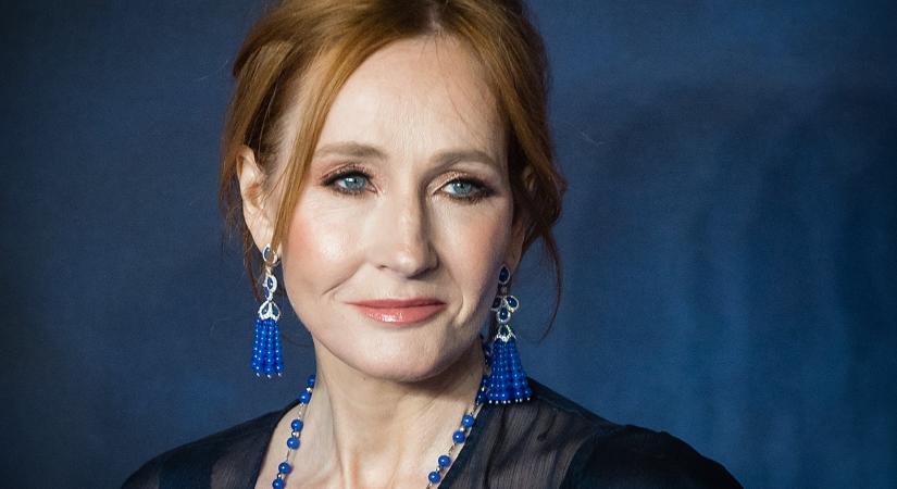 Nem emelnek vádat a transz-aktivisták ellen a J. K. Rowling otthonáról készült kép miatt