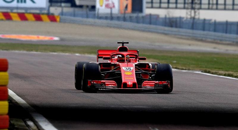 Utolsó pillanatban változtatott teszttervein a Ferrari a bizonytalan szabályok miatt
