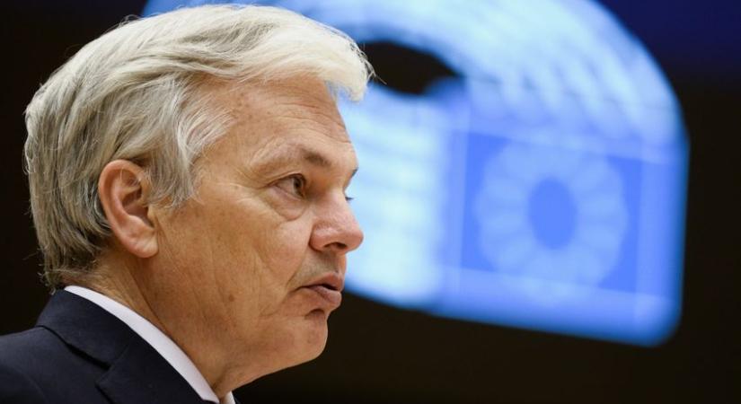 Uniós biztos: a választásokig nem lehet szankcionálni Magyarországot