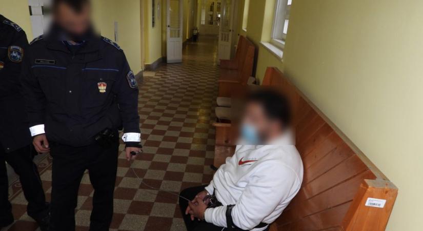 Egy szerb testvérpár támadt a debreceni ékszerészre, mindent bevallottak