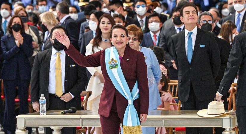 Beiktatták hivatalába Honduras első elnökasszonyát, az Egyesült Államok örül, Kína nem annyira