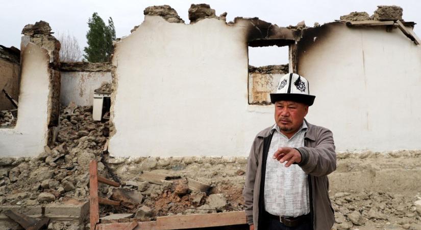 Tűzszünetet kötöttek a kirgiz-tádzsik határon
