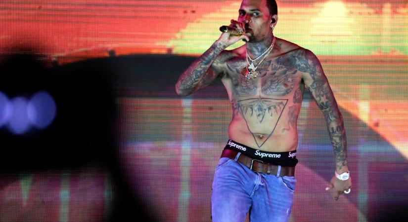 Chris Brownt 20 millió dollárra perelte be a nő, akit állítólag bedrogozott és megerőszakolt