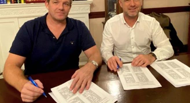 Aláírta az Újpest FC eladásáról szóló szerződést a belga tulajdonos