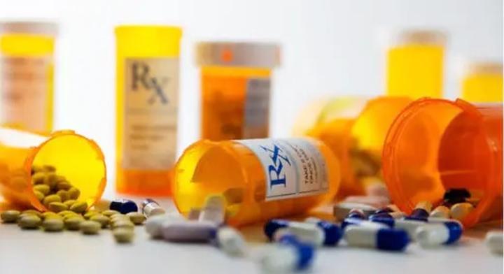 Kibukott a Pfizer és a nagy gyógyszergyártók piszkos trükkje