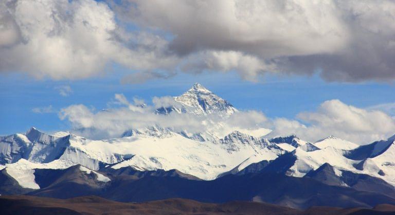 54 méterrel vékonyodott a Mount Everest legmagasabban fekvő gleccsere 30 év alatt