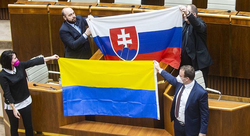 Bocsánatkérést követel Szlovákiától az ukrán nagykövet