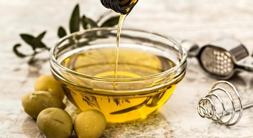 Napi 2 teáskanálnyi olívaolajjal sokat tehetünk az egészségünkért