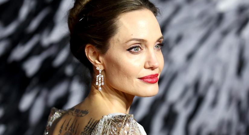 Angelina Jolie kislánya összetört, elveszítette háziállatát