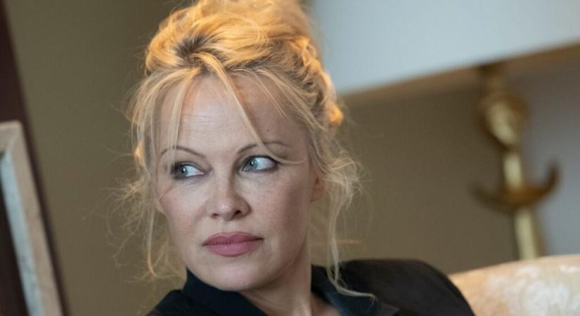 Pamela Anderson nem fogja megnézni a róla készült filmsorozatot