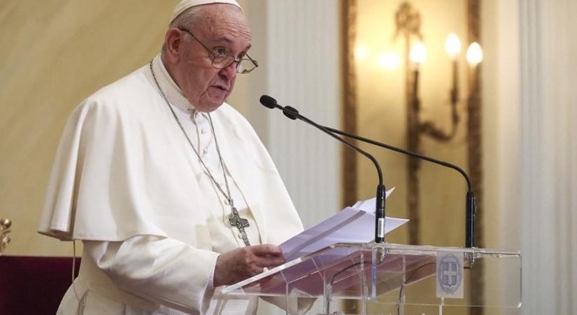 Hiába a bíborosok nyomásgyakorlása, nem támogatja a cölibátus eltörlését Ferenc pápa