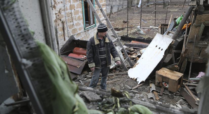 Az oroszok arról jelentettek, hogy több mint 200 ukrán katonát “likvidáltak” egy légibázis ostromában